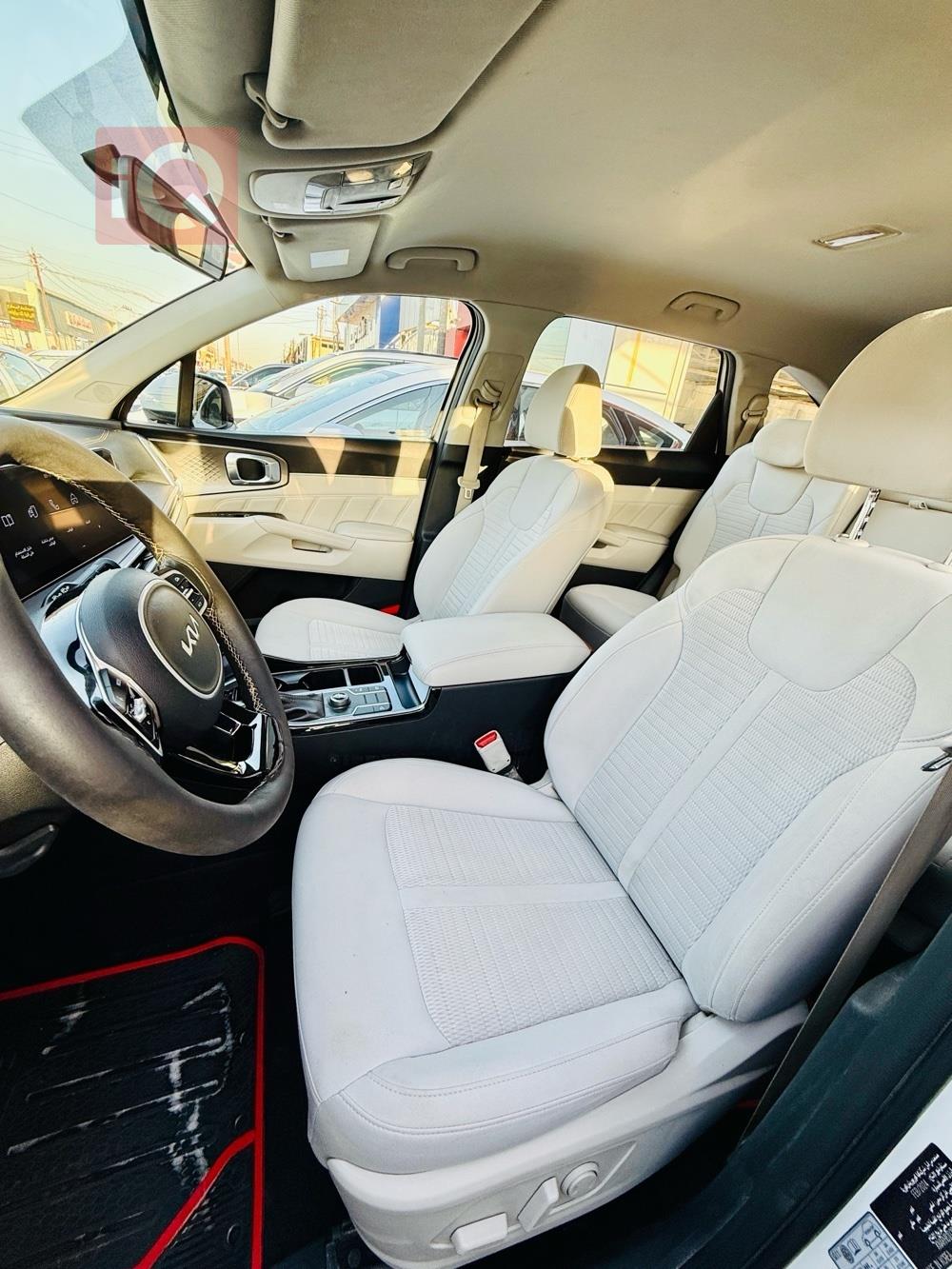 https://cdn.iqcars.io76baaf04-e6e8-40f1-8423-1afef1710feb_10.jpg